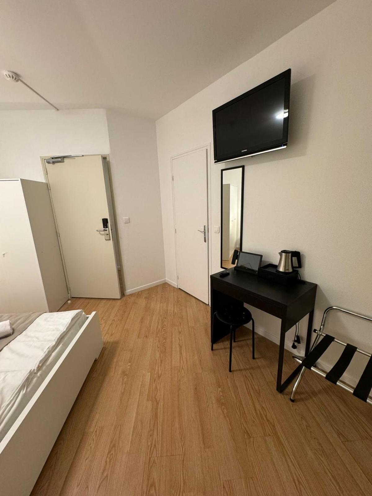 Etoiles De Mantes Hotel Ngoại thất bức ảnh