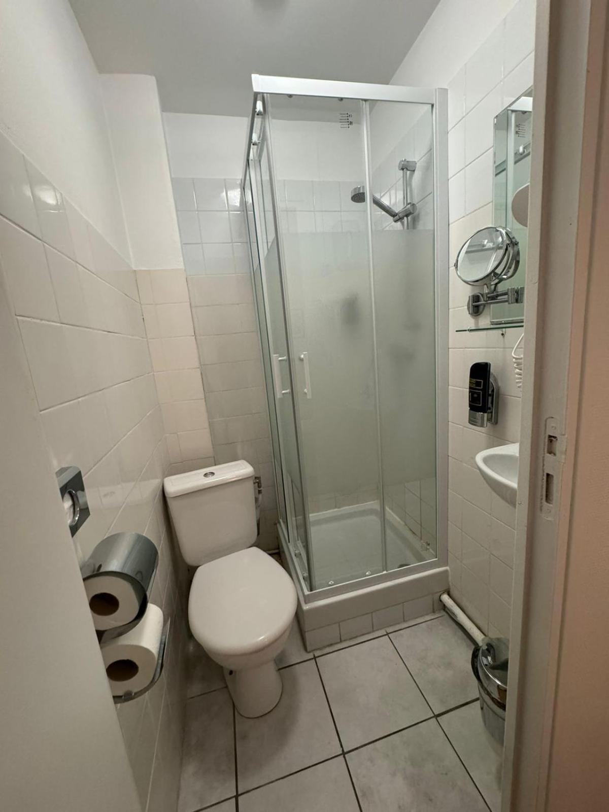 Etoiles De Mantes Hotel Ngoại thất bức ảnh